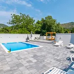 Apartment Selak